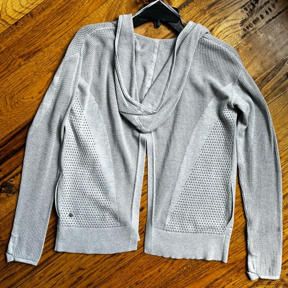 Lululemon Womens Still Movement Wrap Knit Hoodie Sweater Split Back Grey Nimbus - Picture 8 of 11